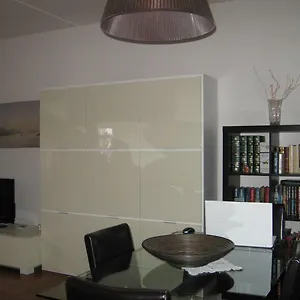 https://a-casa-di-rita.emilia-romagnahotels.net