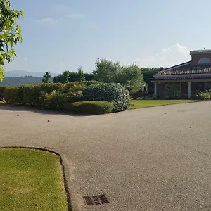 https://la-villa-nel-bosco.it-tuscanyhotel.com